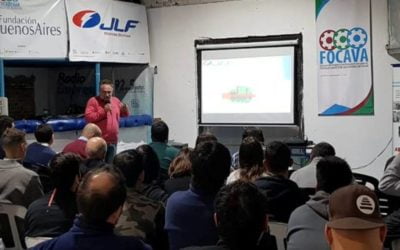Charla sobre Eficiencia Energética