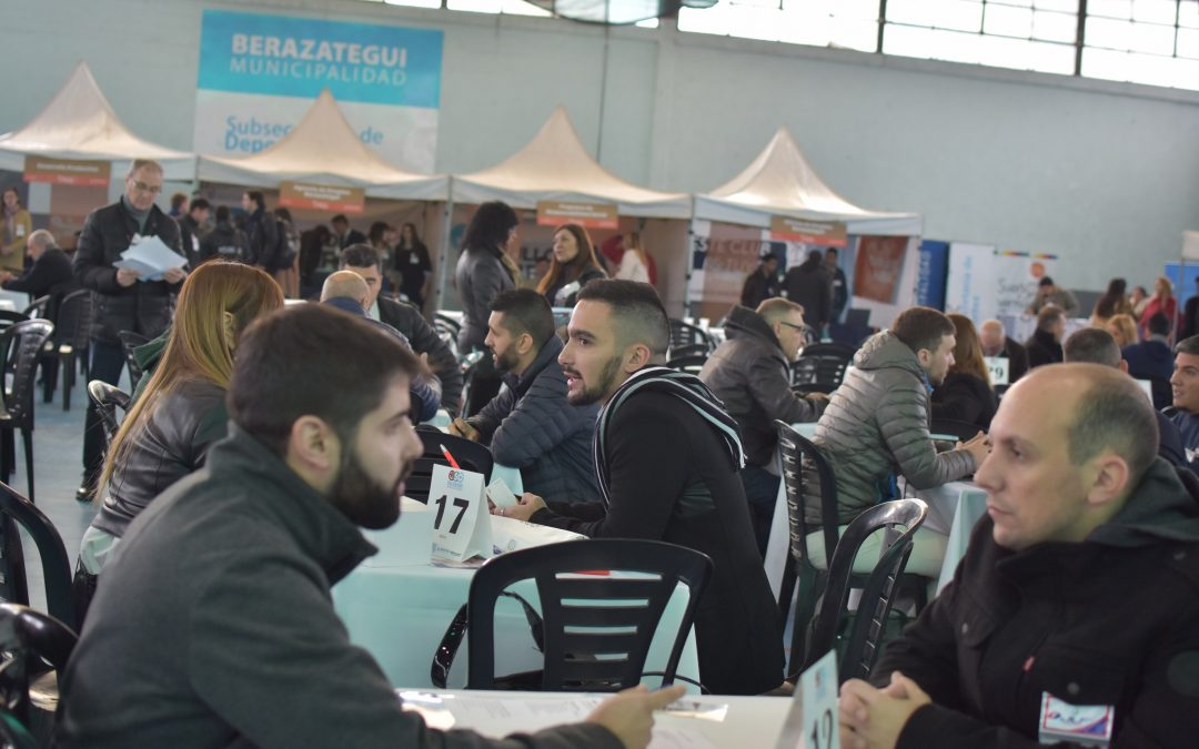 Vinculamos emprendedores desde Encadenar, negocios en ronda