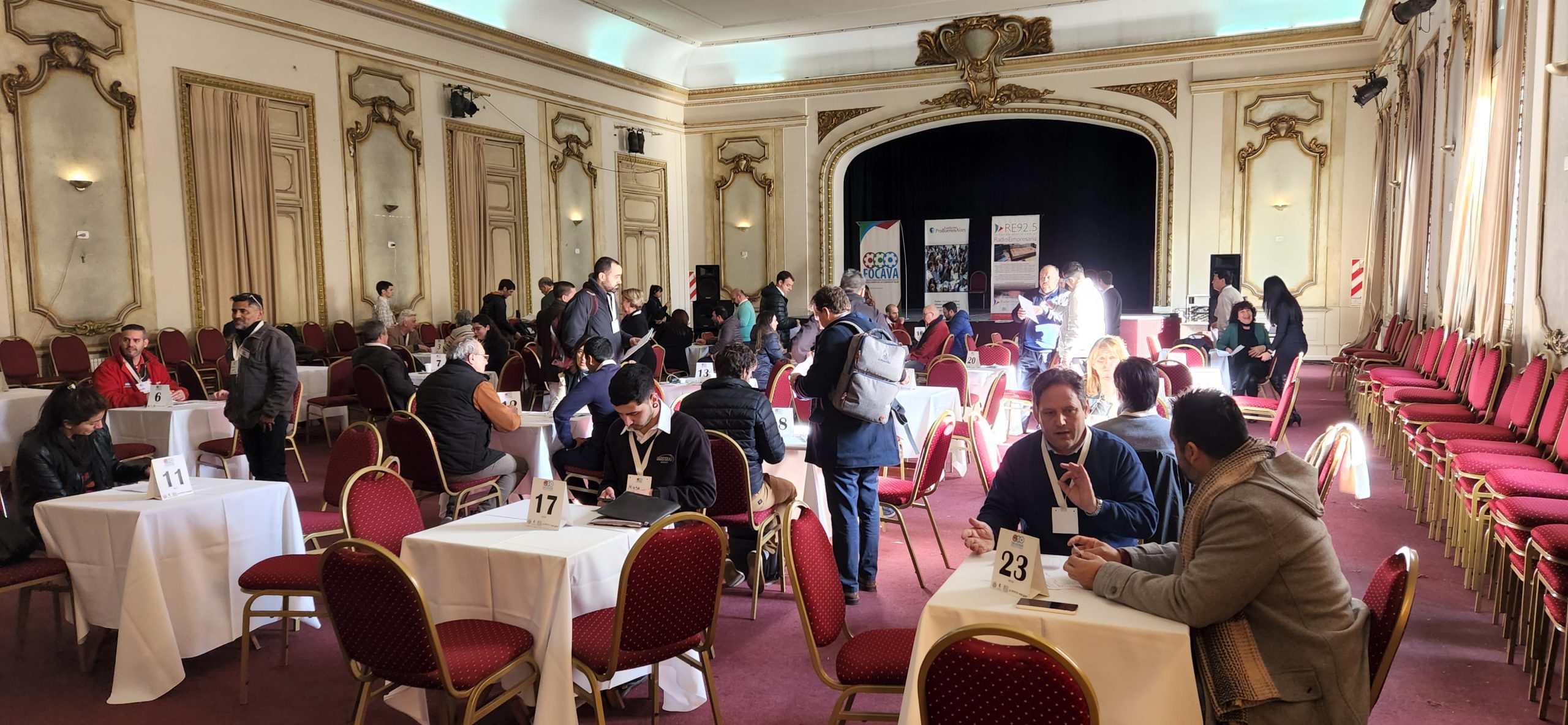 Ronda de Negocios junto a La Plata Constuye-Encadenar