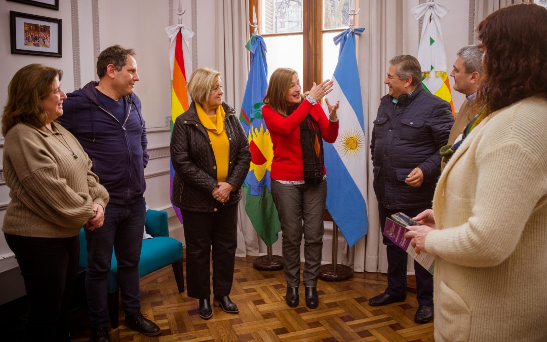 Reunion de trabajo con la Ministra de Mujeres, politica de genero y diversidad de la provincia