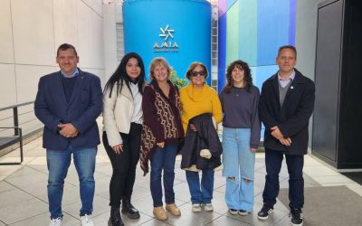 Praparativos para llevar adelante Encadenar, negocios en ronda en las instalaciones de AMIA